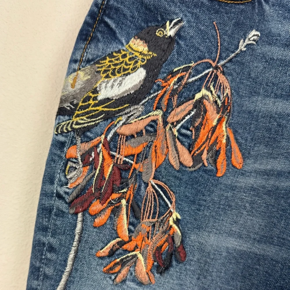 Driftwood Jackie Embroidered Jeans Birds Floral Women's 28 - Picture 4 of 7